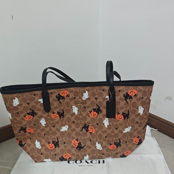 Coach Handbags - Coach Women's Shoulder Bag